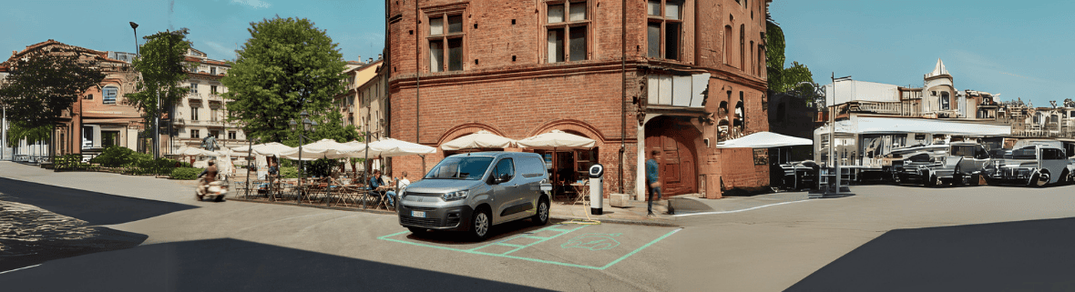 Struggling with Parking? Meet the Fiat Doblo Cargo – The Ultimate Professional Vehicle